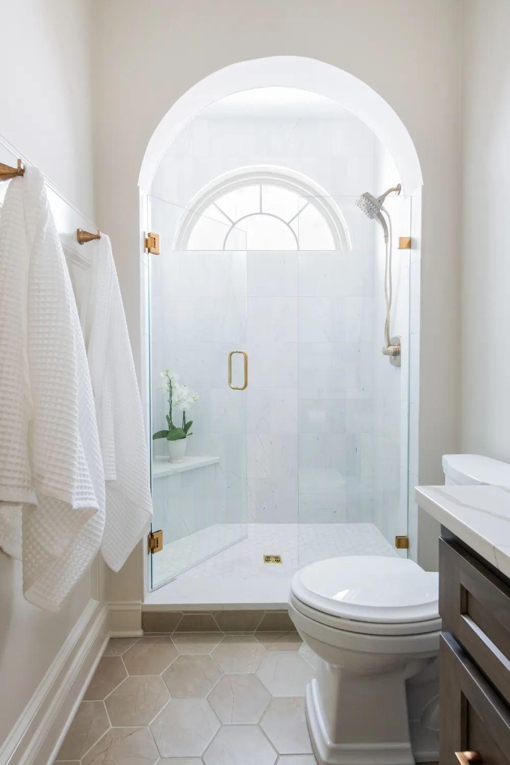 Casual Comfort Franklin Primary and Guest Bathrooms — Master Bathroom Remodel in Montgomery, OH