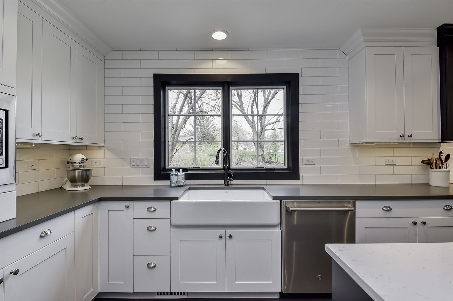 Traditionally Fresh Kitchen Remodel — Kitchen Remodel in Crestview Hills, KY