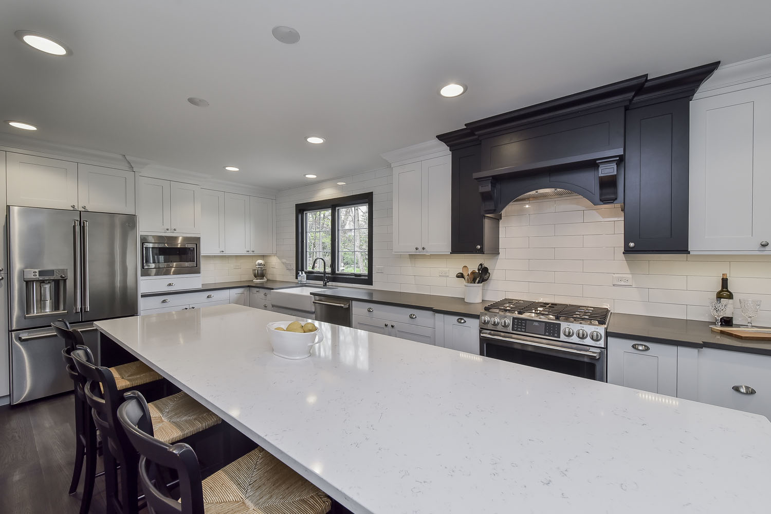 Traditionally Fresh Kitchen Remodel — photo 2