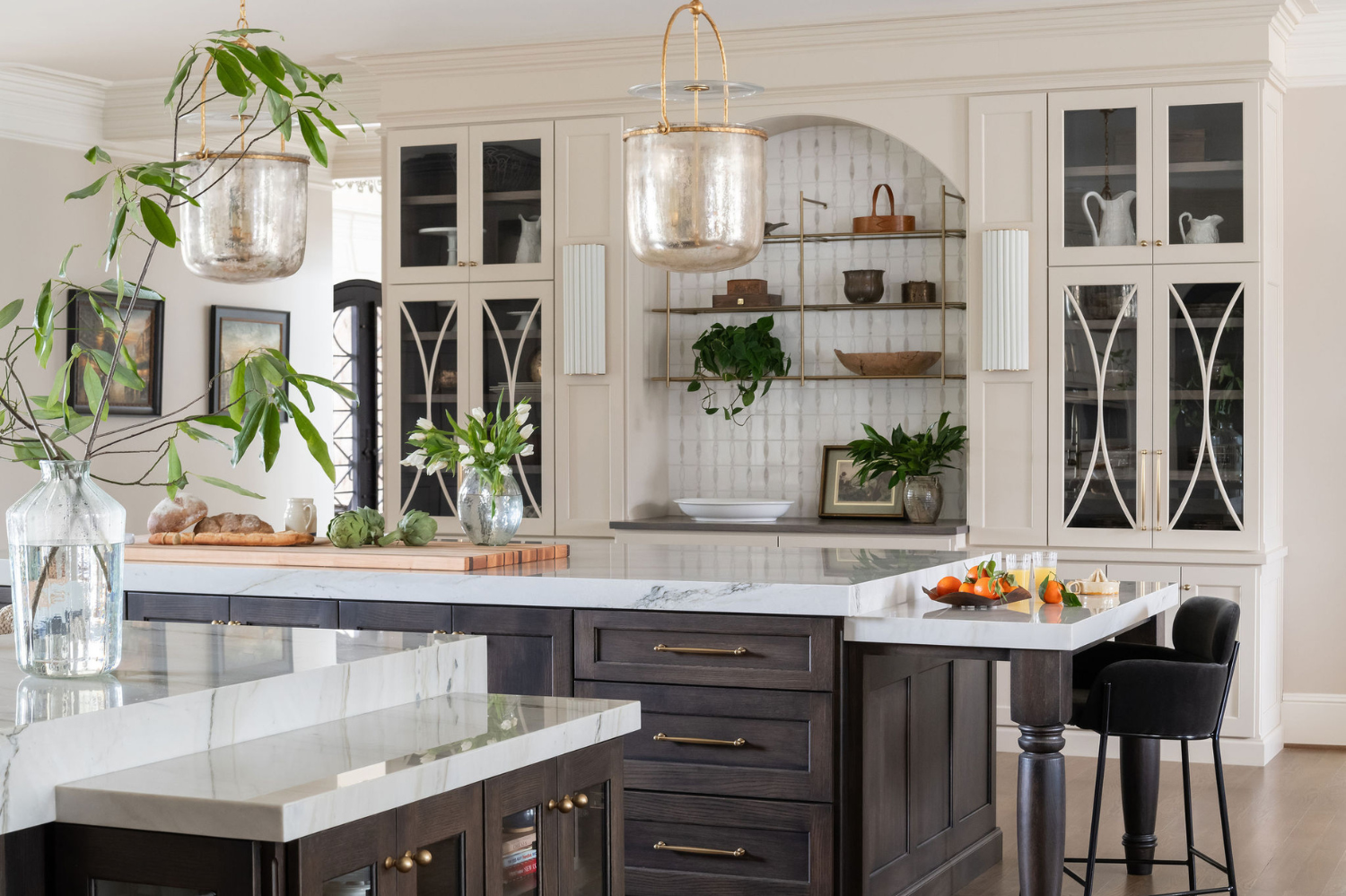 Refined Contrast Kitchen Remodel — photo 2