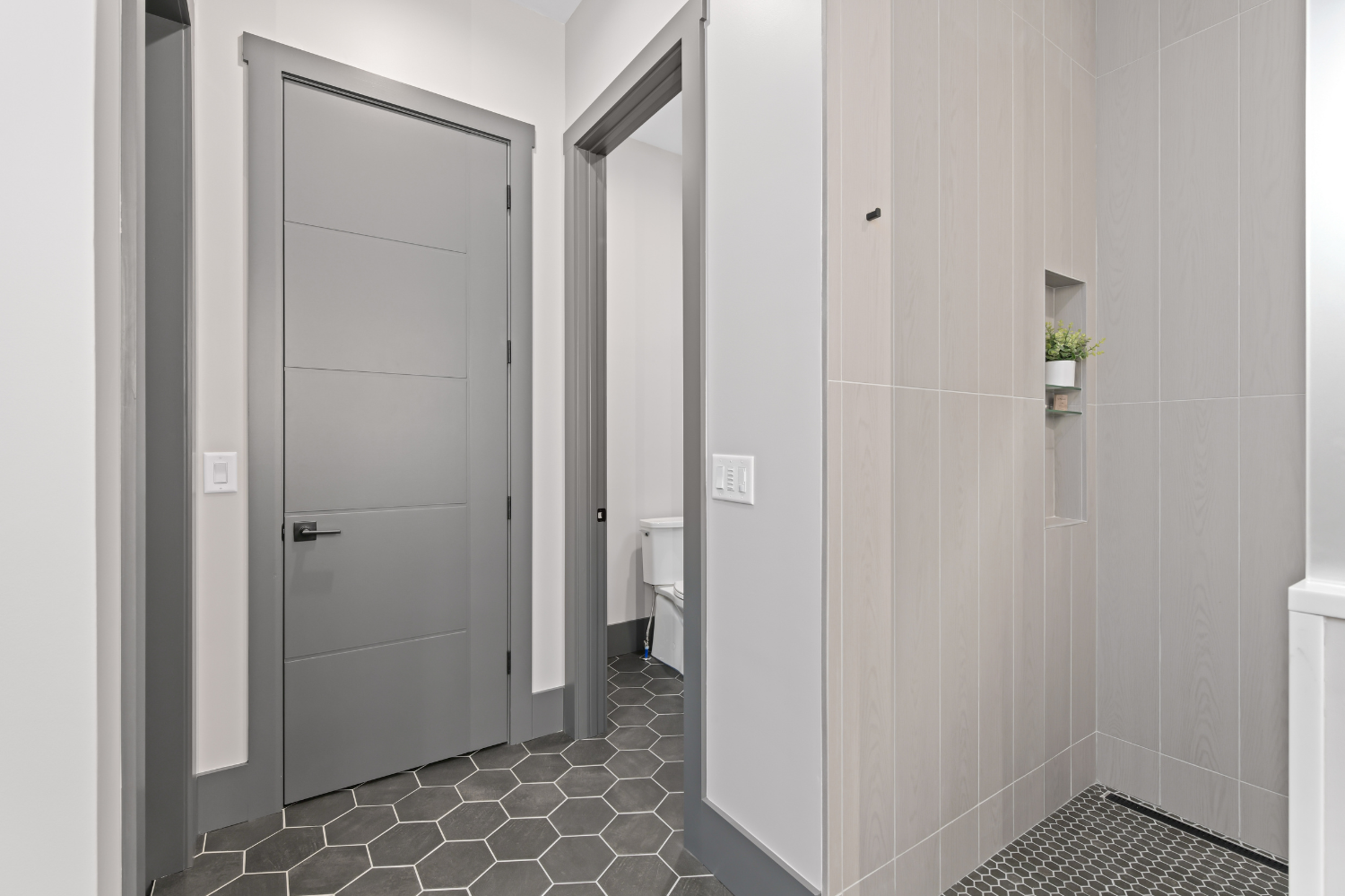 The Gift of a Wood Accent Master Bath Remodel — photo 2