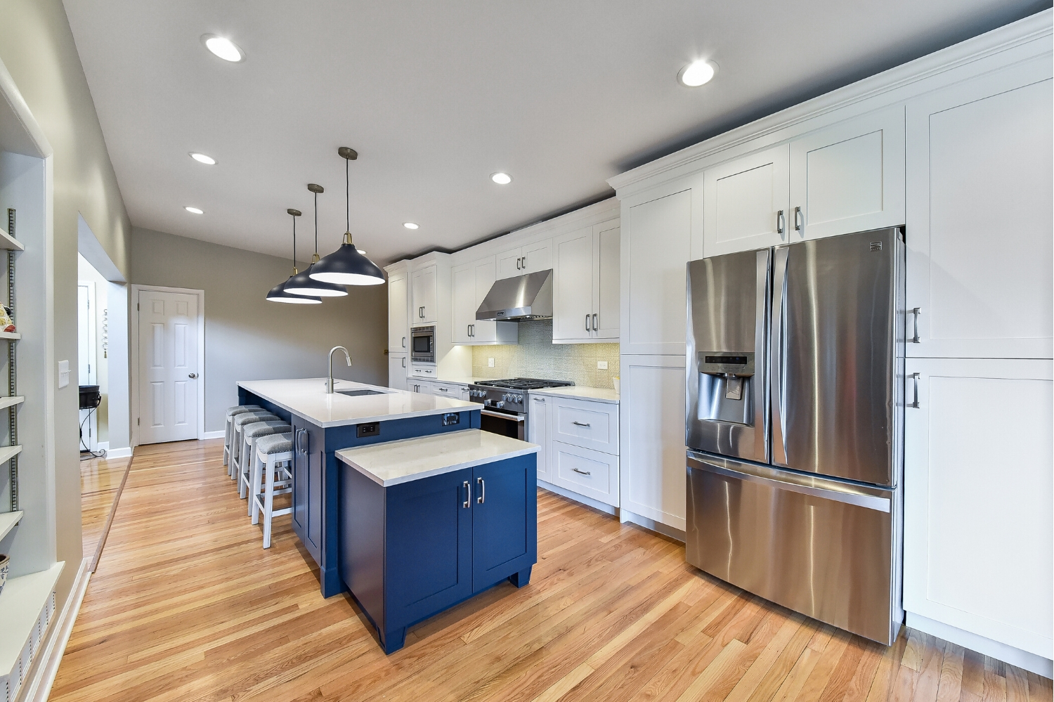 Blue Fashioned Kitchen Remodel — photo 2