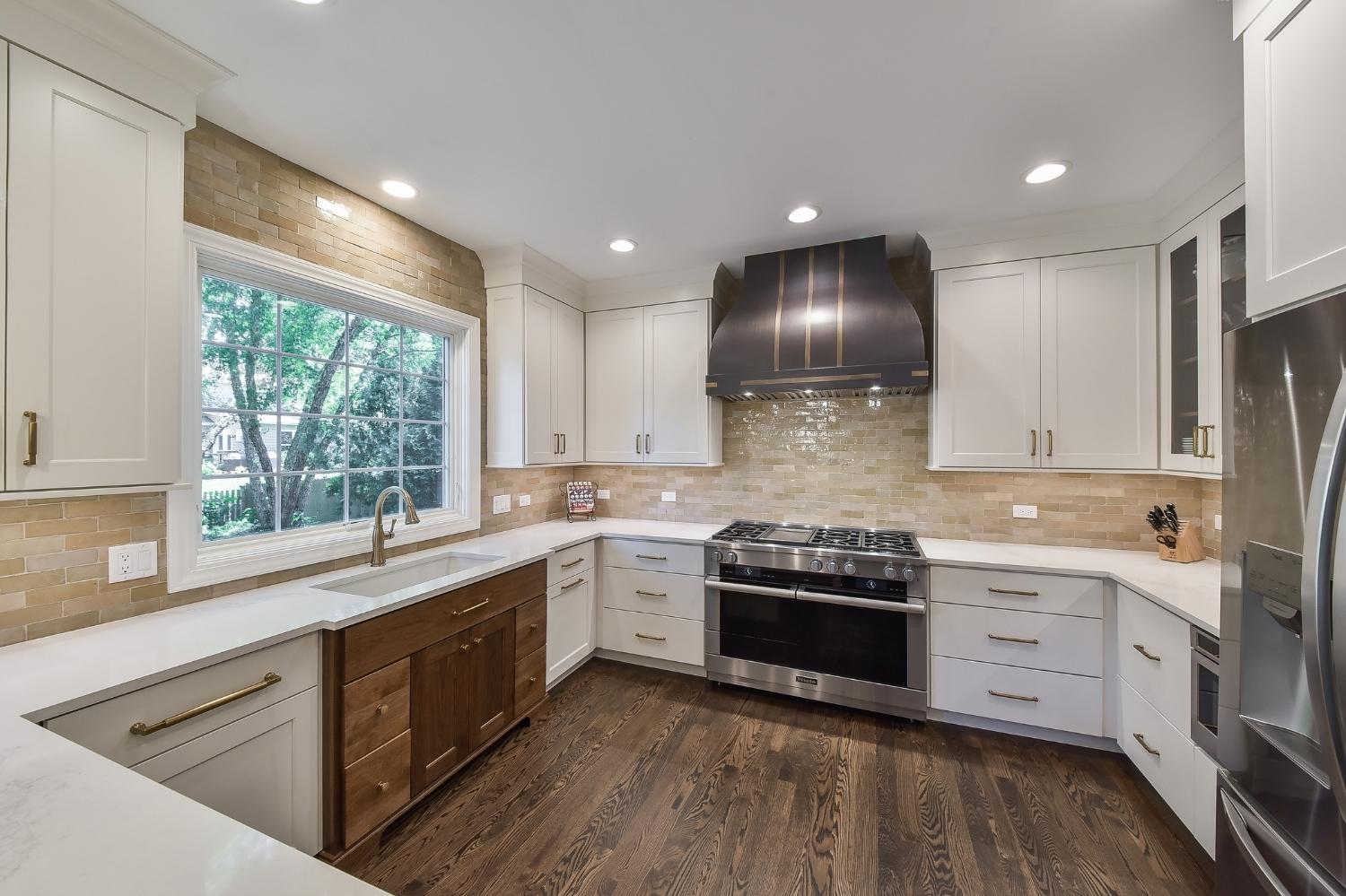 Tasteful Earthiness Kitchen Remodel — photo 2