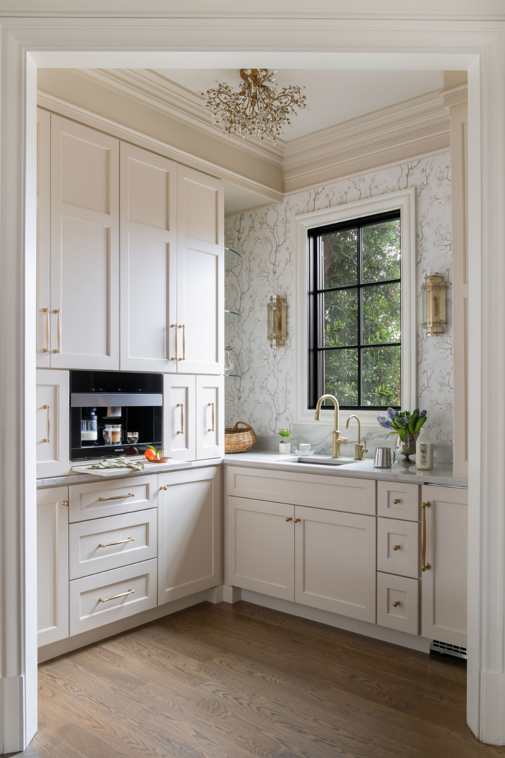 Refined Contrast Kitchen Remodel — photo 3