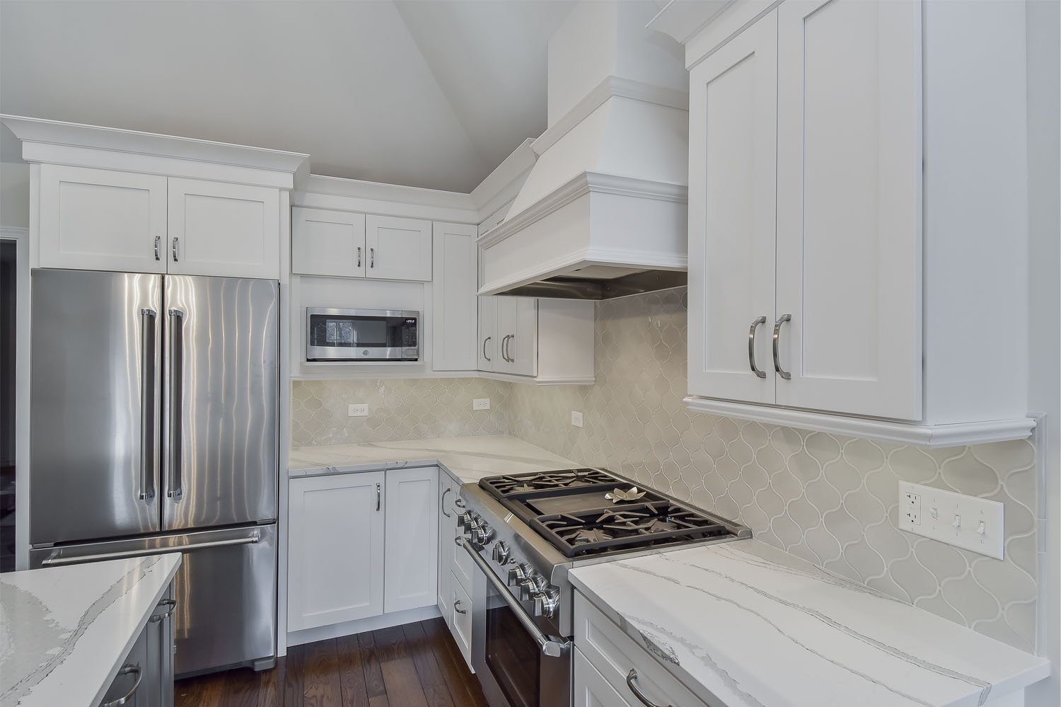 Refreshingly White Kitchen Remodel — photo 3
