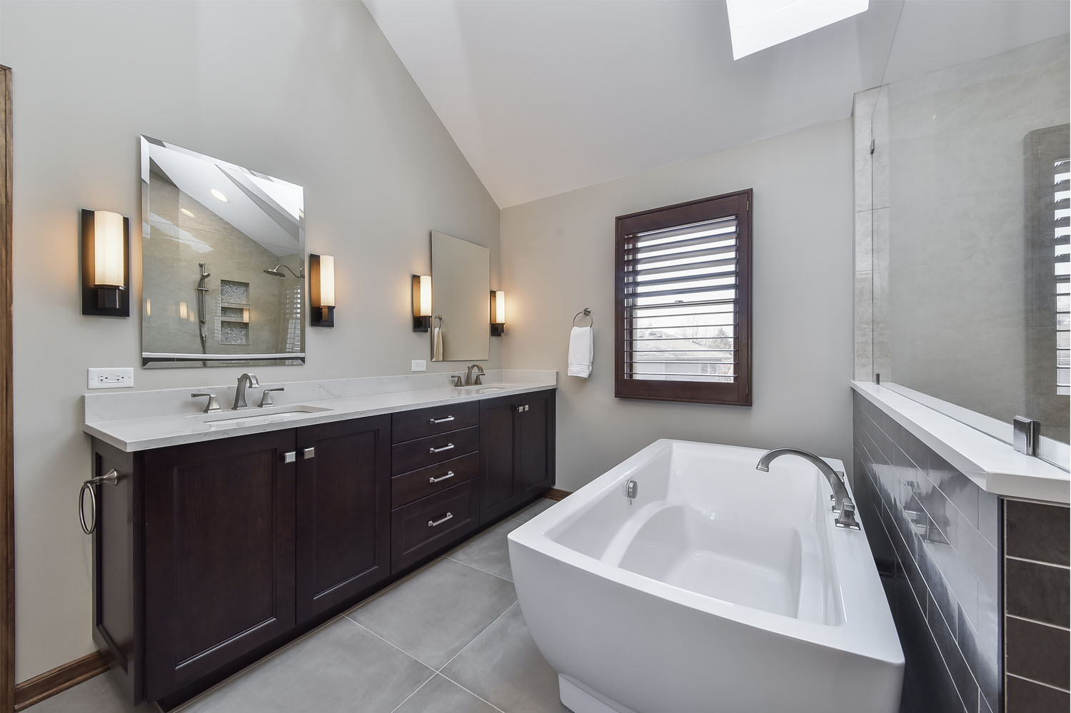 Rustic Living Master Bath Remodel — photo 3