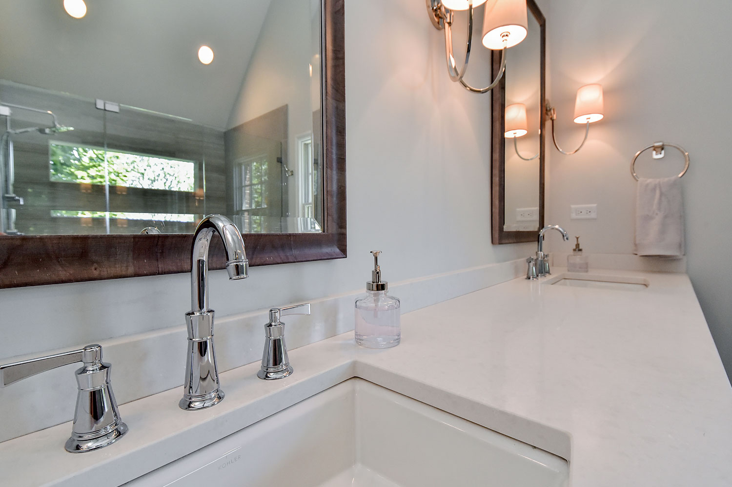 Beautifully Sunkissed Mater Bath Remodel — photo 4
