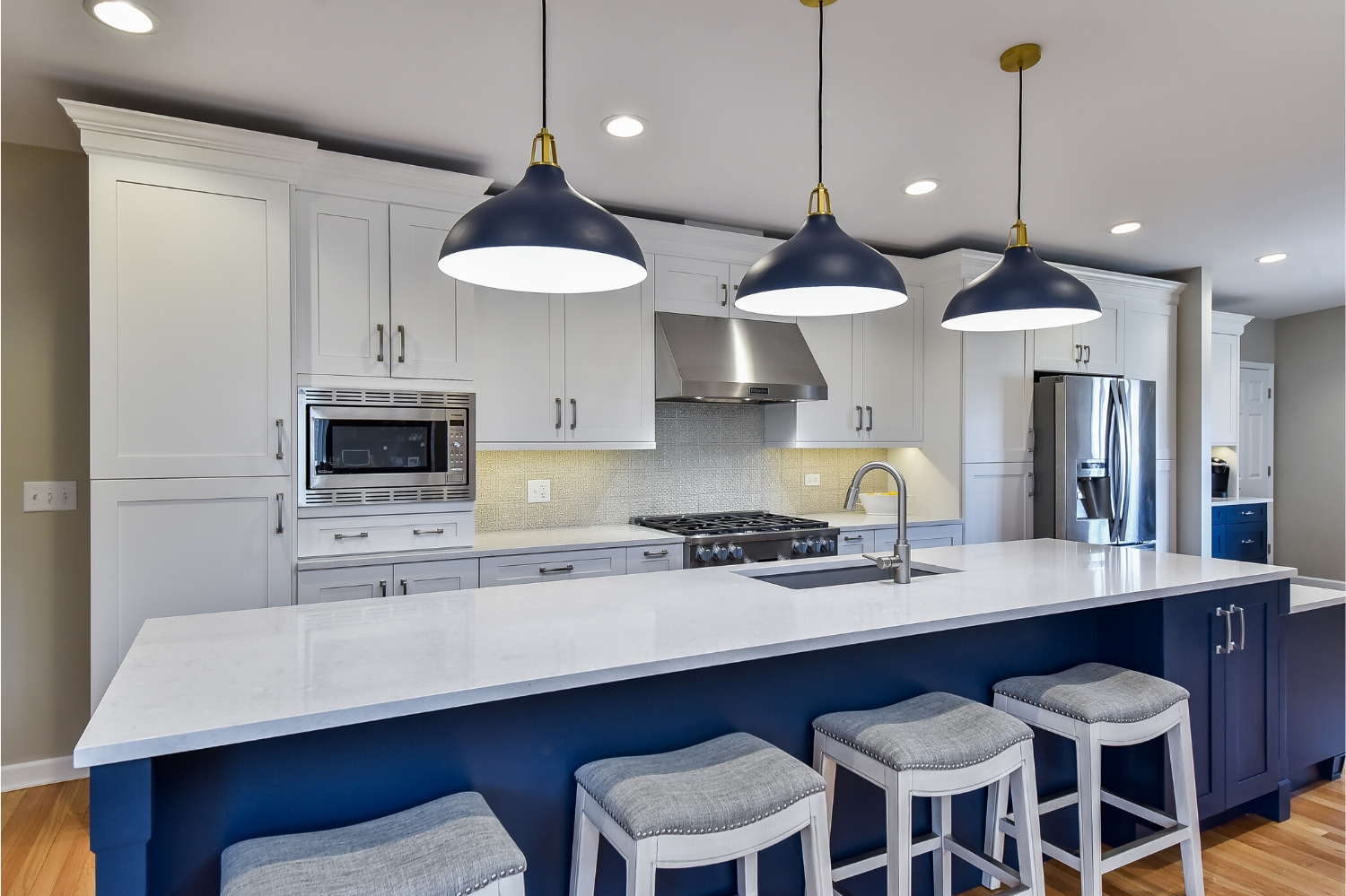 Blue Fashioned Kitchen Remodel — photo 4