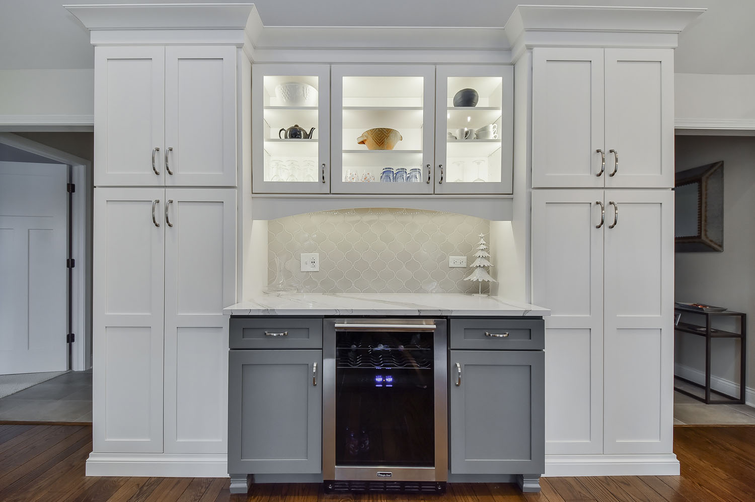 Refreshingly White Kitchen Remodel — photo 5