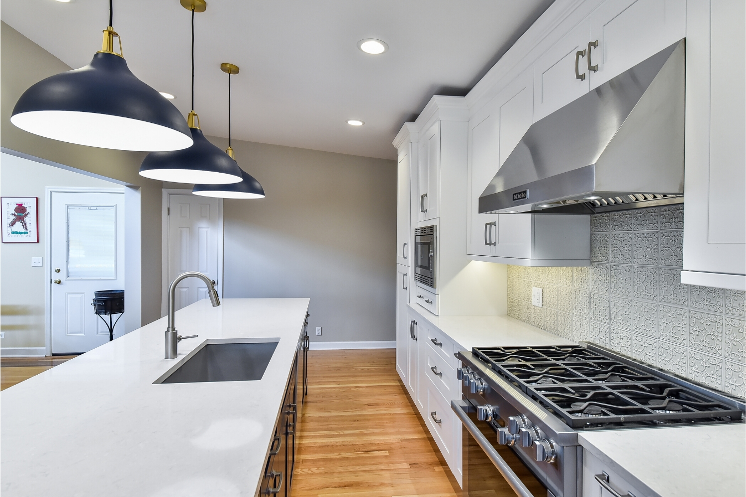 Blue Fashioned Kitchen Remodel — photo 6