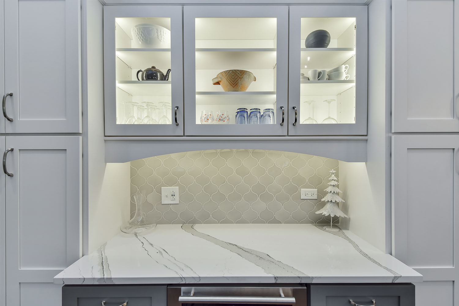 Refreshingly White Kitchen Remodel — photo 6