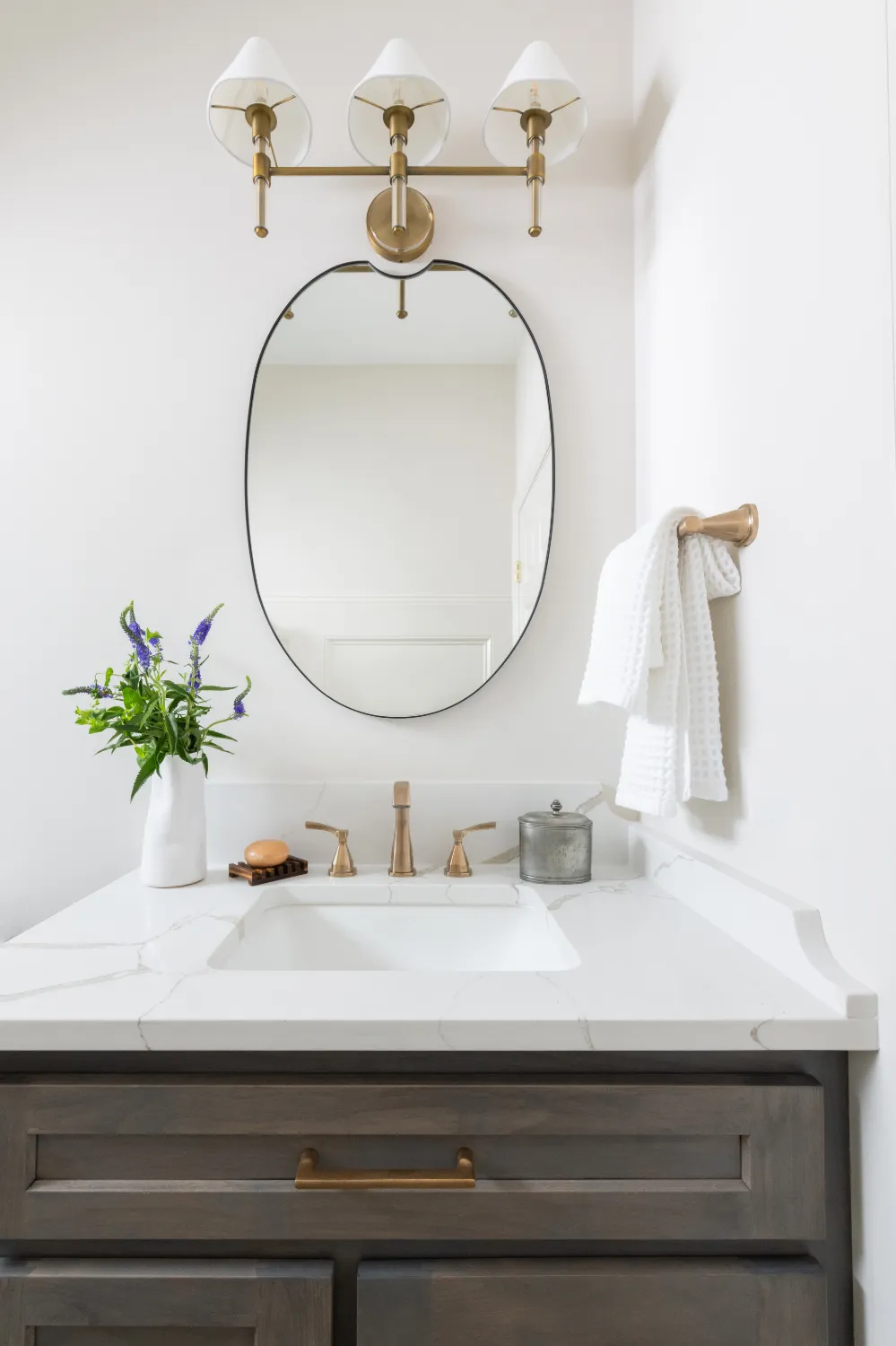 Casual Comfort Franklin Primary and Guest Bathrooms — photo 7
