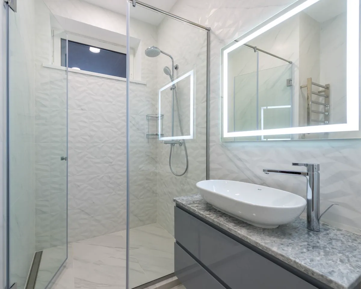 Showers & Enclosures