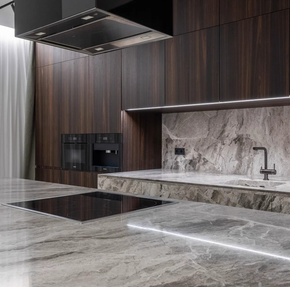 Countertops & Backsplash