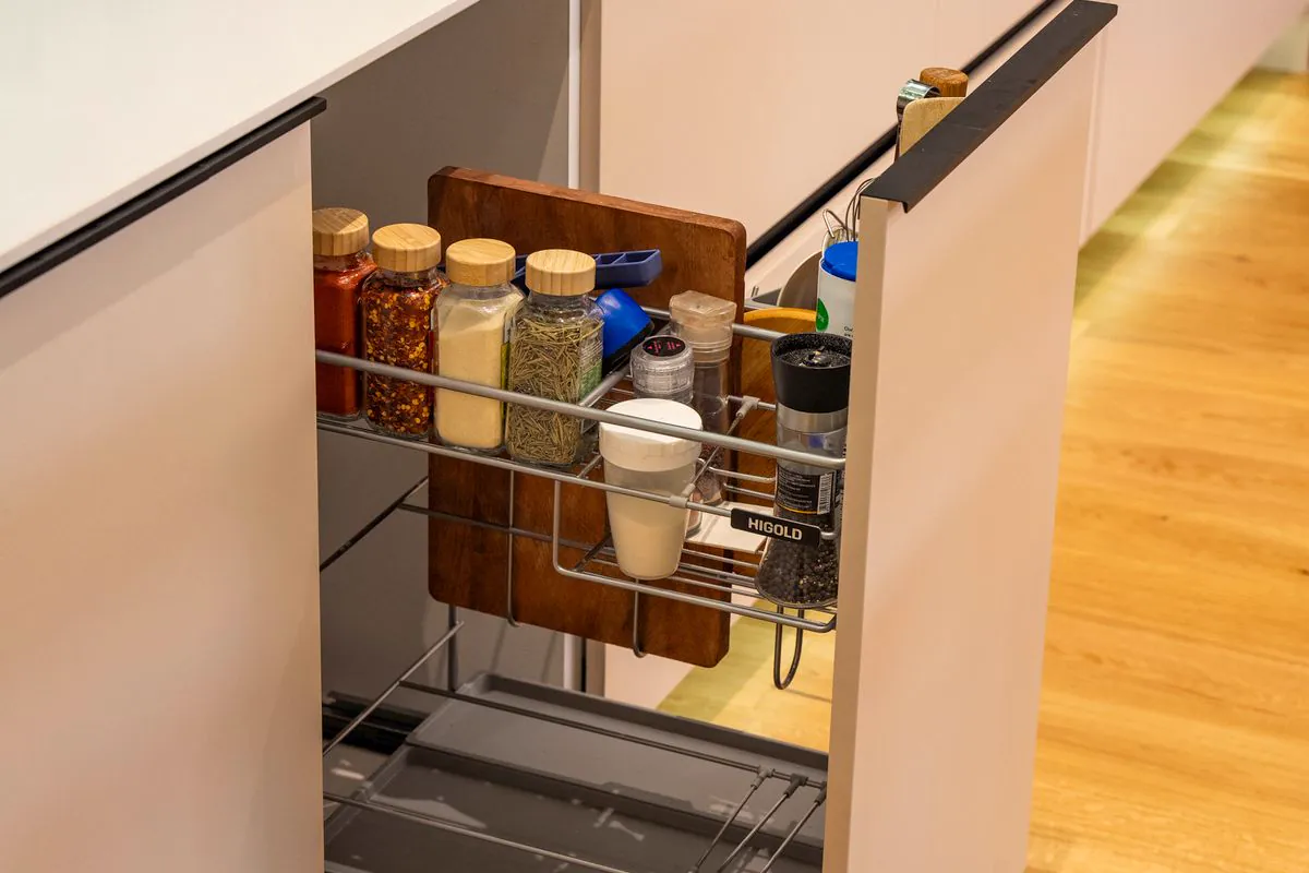 Spice Pull-Outs