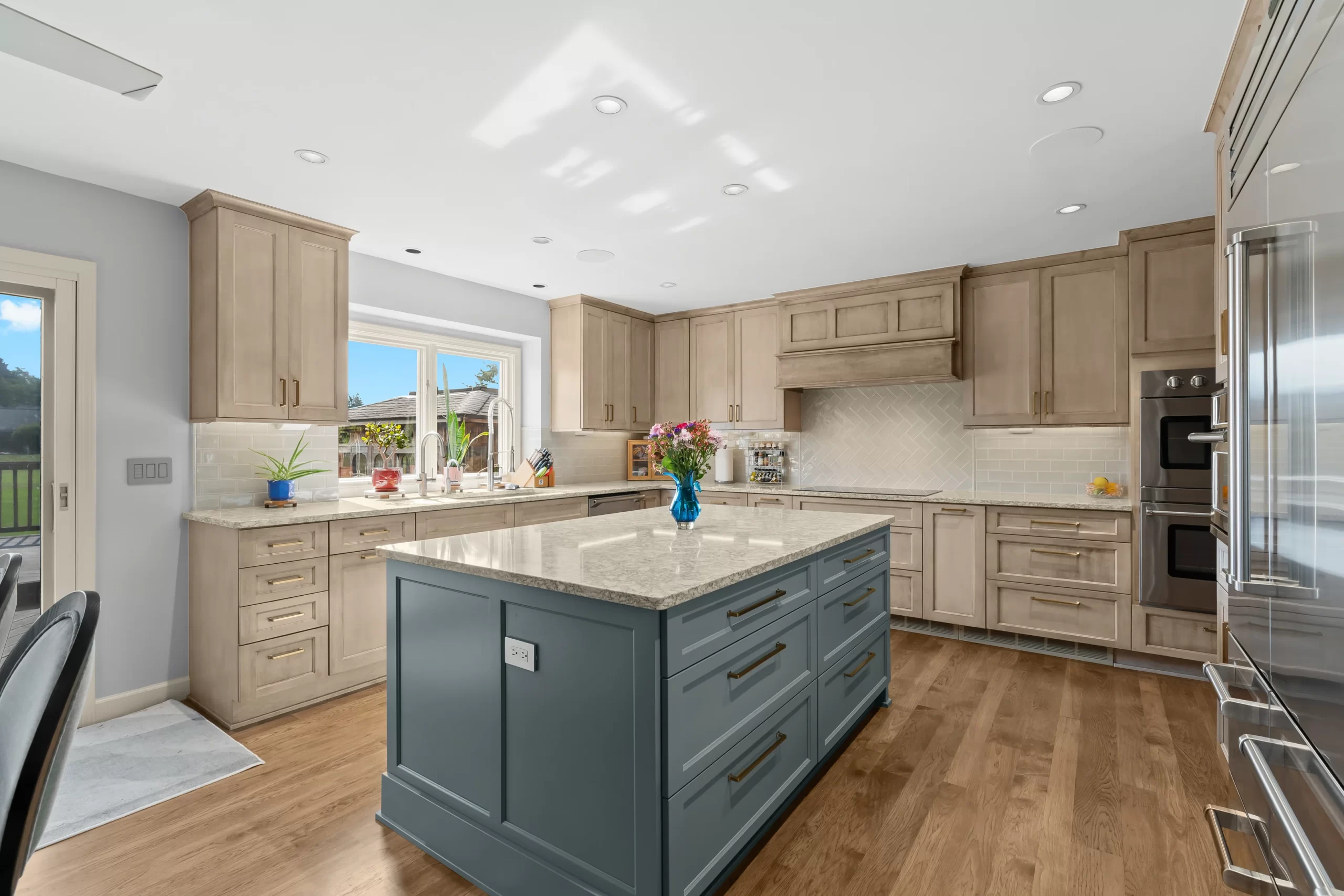 A Kitchen With Character — photo 2